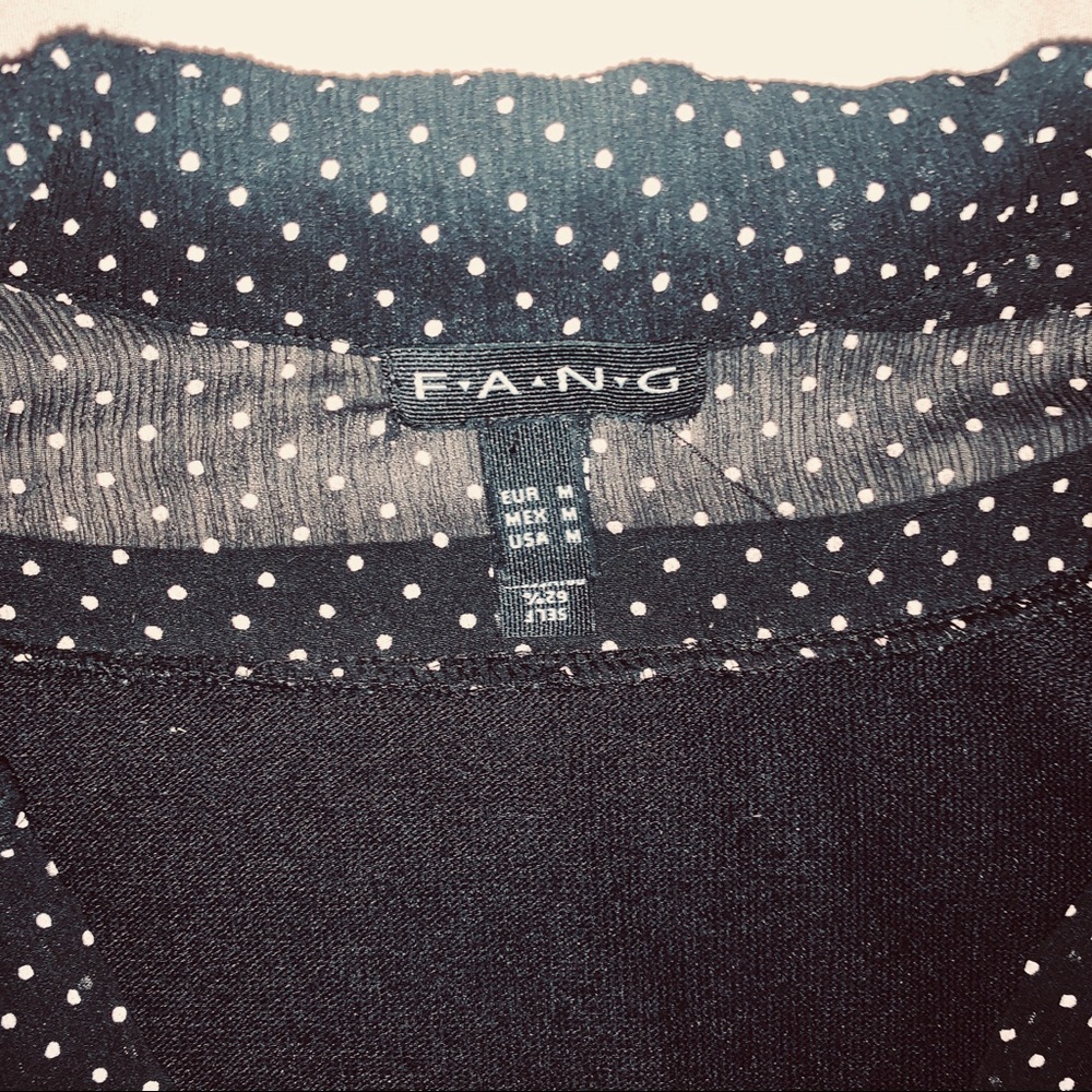 Blouse - Picture 2 of 3